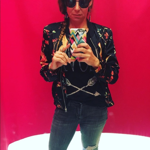 Fashion L💜ver - Picture 1 of 2